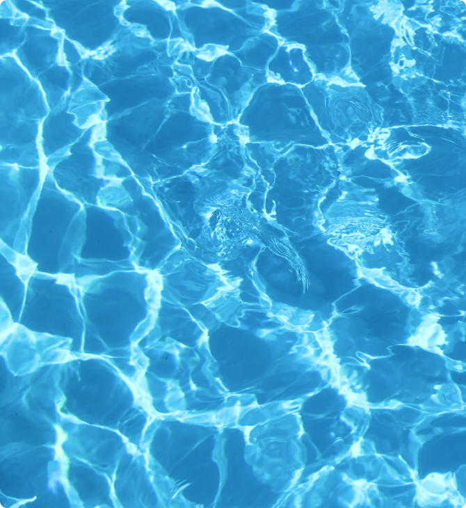 Чистая, голубая вода, олицетворяющая наше предприятие